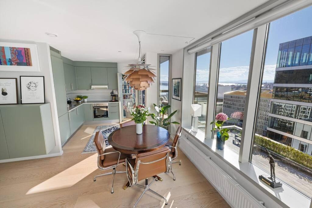 Modern 2Bed Room Sea View Apartment @ Oslo Barcode Exterior foto